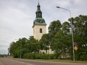 Västra_Vingåkers_kyrka_sett_från_vägen